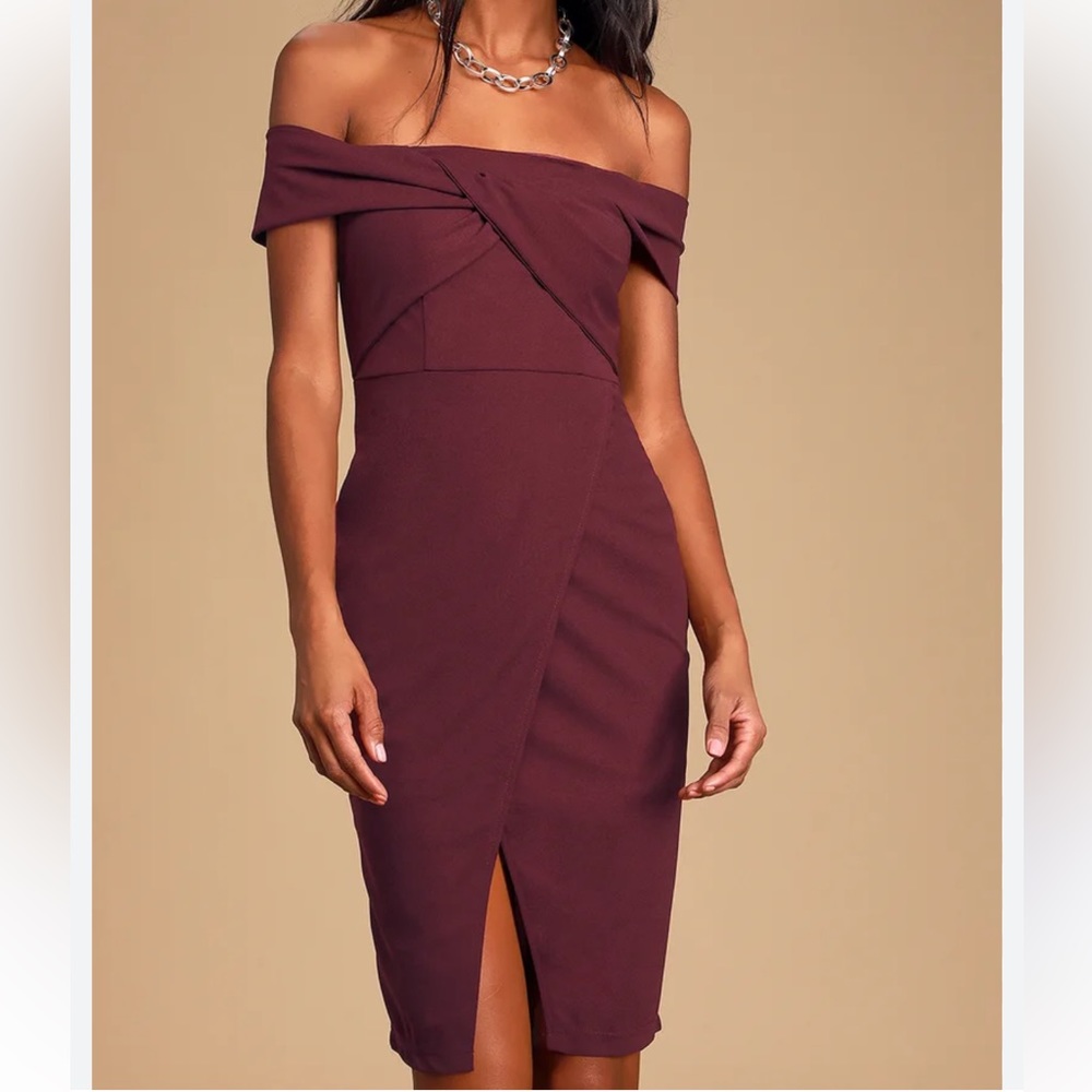 Lulu’s can’t resist twist front off the shoulder bodycon dress